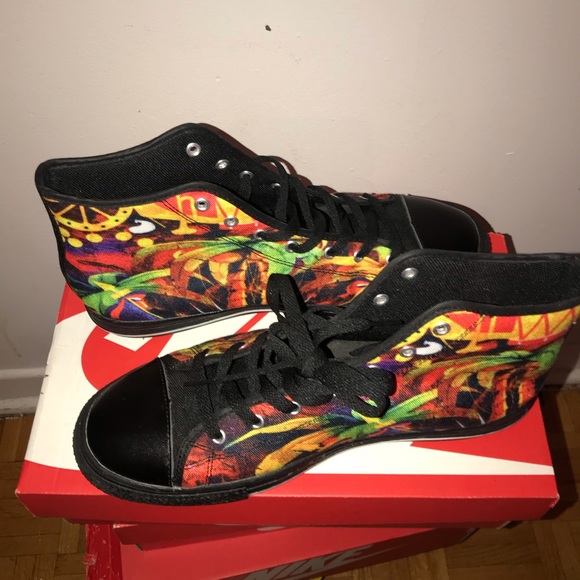 EXOTIC DRESS SHOES SIZE 9 US (MEN) - Picture 4 of 4